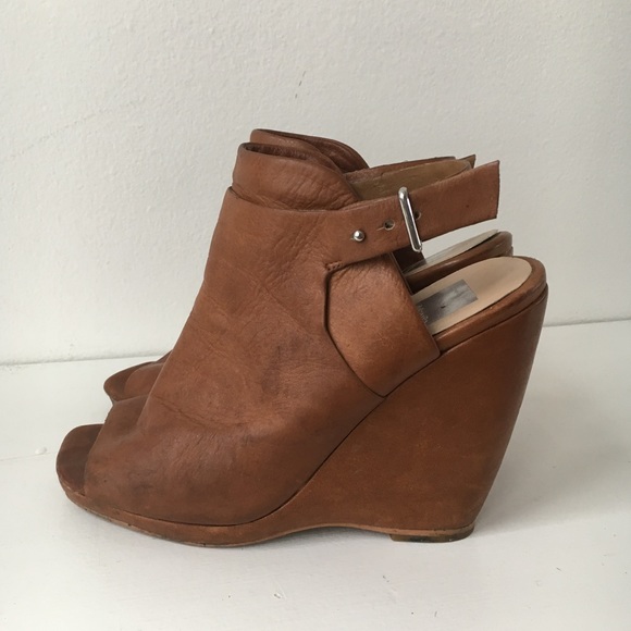 Dolce Vita Shoes - Dolce Vita Leather Wedge Slingback sandal